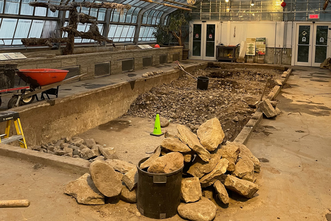 During the works, 100 cubic metres of rock had to be removed from the plant tubs.