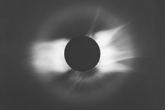 Picture of the eclipse observed from Moussoro in Chad by J. Fagot and S Koutchmy
