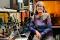 Donna Strickland dans son laboratoire de l’Université de Waterloo.